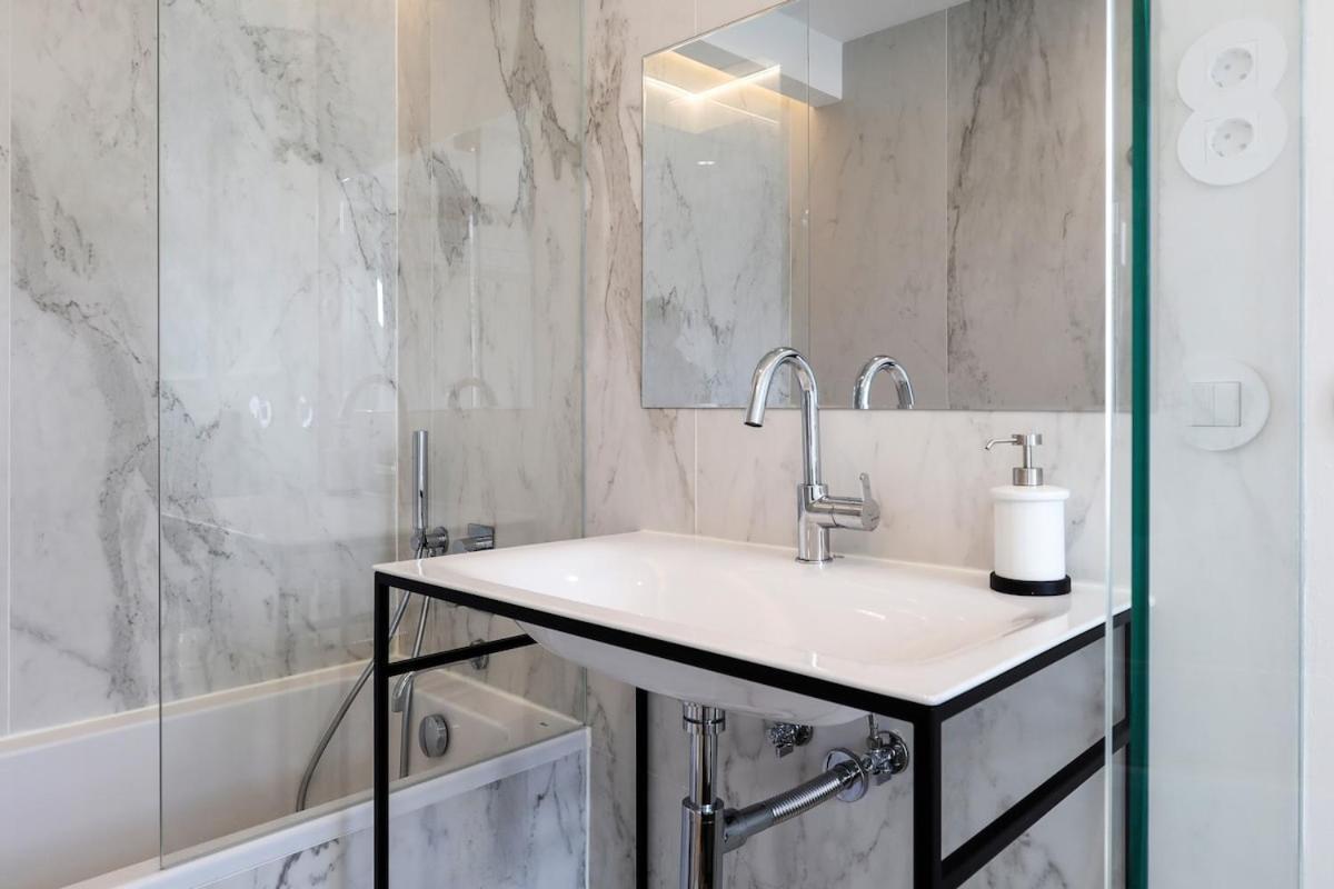 Lisbon Beautiful 2 Bedroom Apartment With Views In Rua Augusta Lisboa Eksteriør bilde