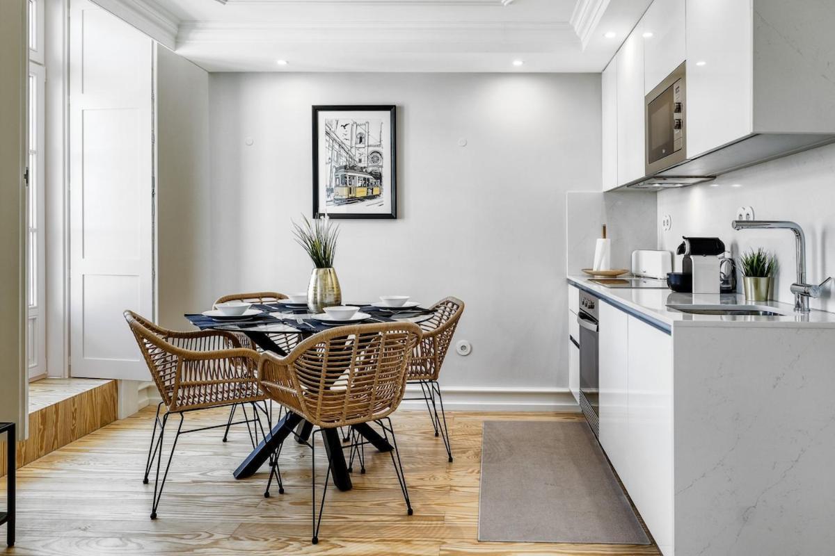 Lisbon Beautiful 2 Bedroom Apartment With Views In Rua Augusta Lisboa Eksteriør bilde