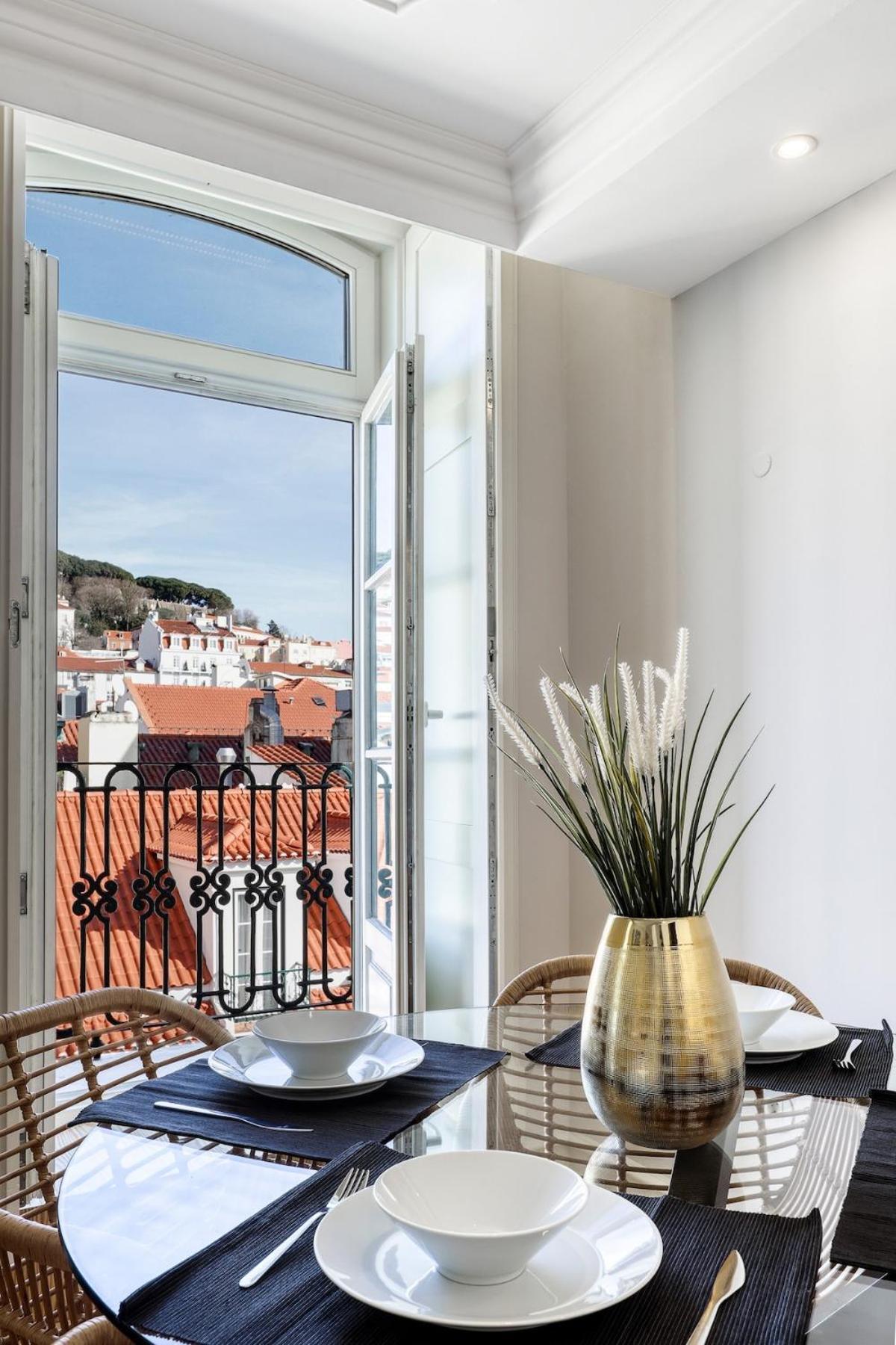 Lisbon Beautiful 2 Bedroom Apartment With Views In Rua Augusta Lisboa Eksteriør bilde